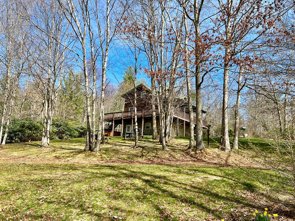 Higher Ground West Jefferson, NC Long Range Vistas Vacation Rental